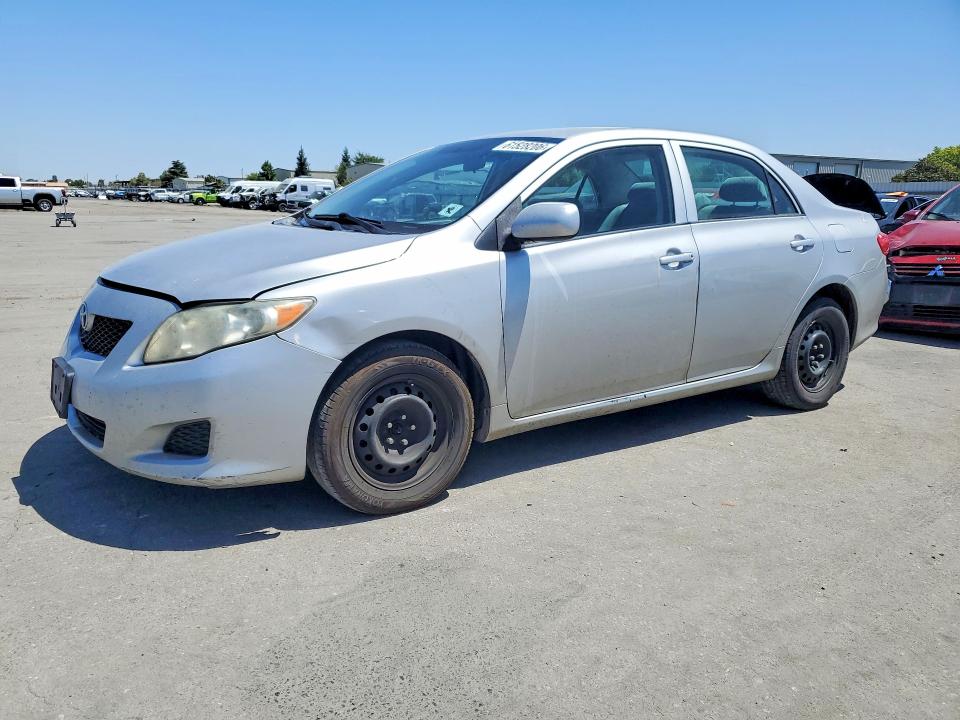61528206 :رقم المزاد ، 1NXBU4EE0AZ225775 vin ، 2010 Toyota Corolla مزاد بيع