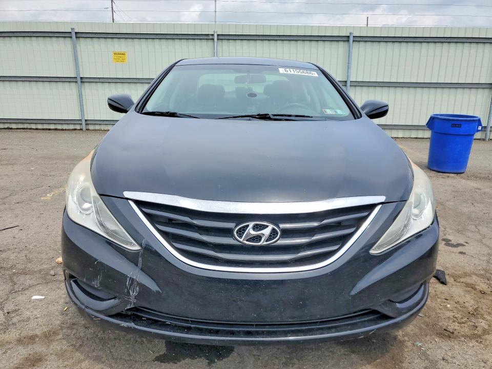 61155686 :رقم المزاد ، 5NPEB4AC0BH262641 vin ، 2011 Hyundai Sonata مزاد بيع