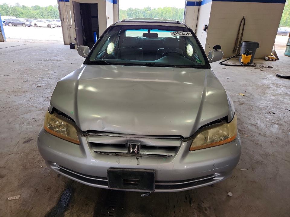 Продажа на аукционе авто 2002 Honda Accord, vin: 1HGCG16522A004261, номер лота: 61402576