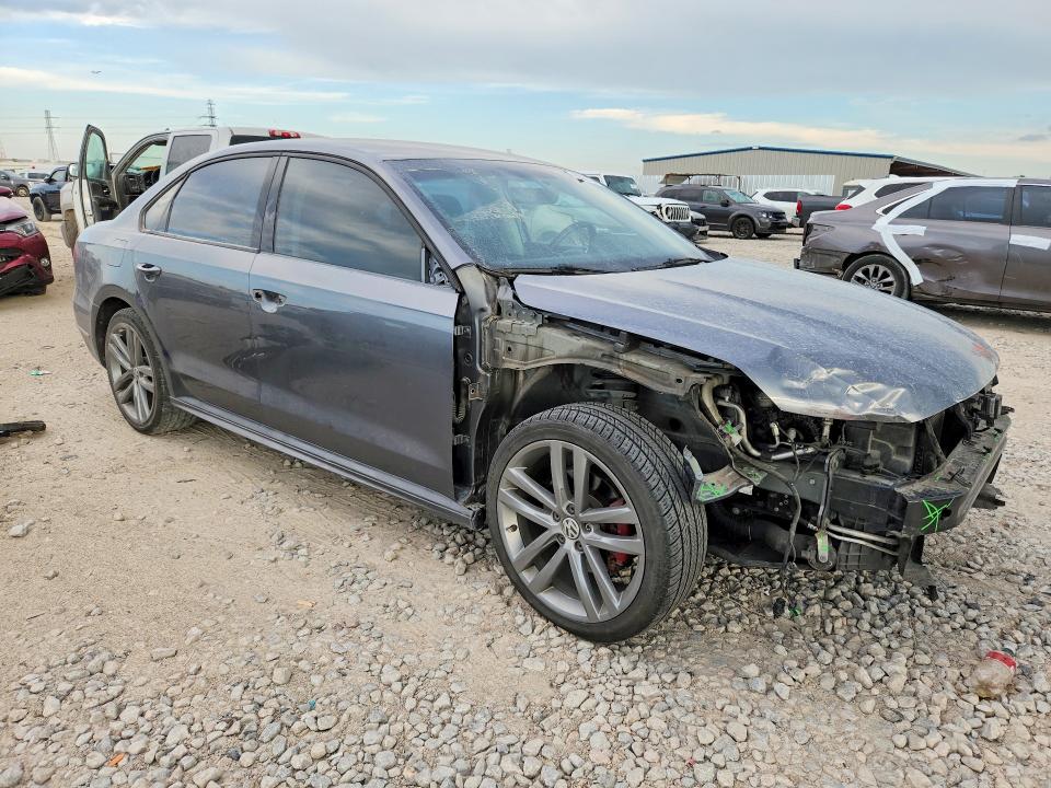 Продажа на аукционе авто 2018 Volkswagen Passat, vin: 1VWAA7A30JC029658, номер лота: 60027376