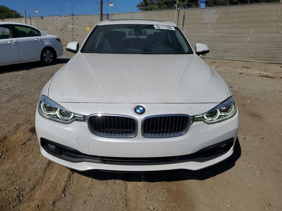 Продаж на аукціоні авто 2018 Bmw 320, vin: WBA8A3C5XJA487127, номер лоту: 62117286