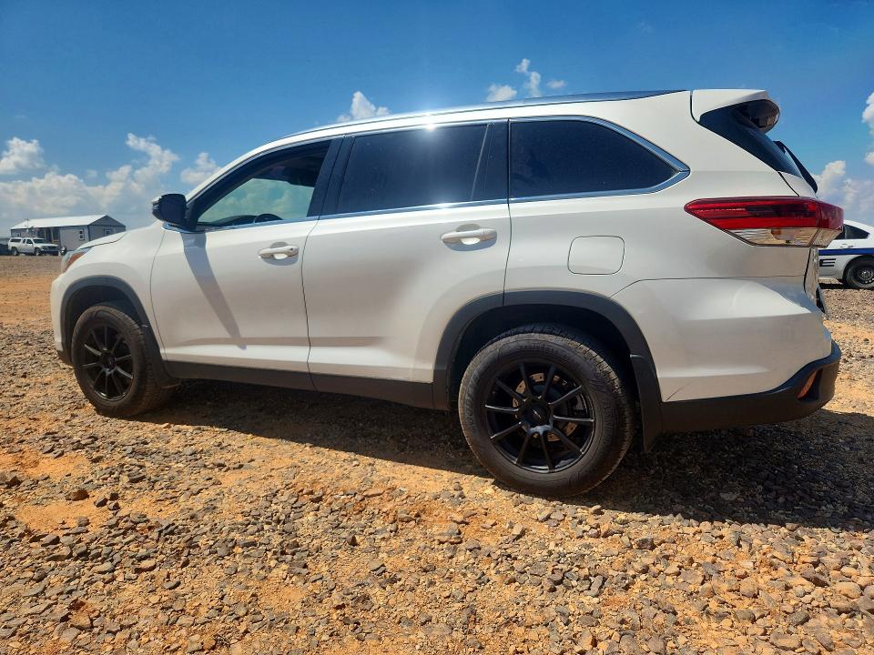 59991956 :رقم المزاد ، 5TDJZRFHXKS569272 vin ، 2019 Toyota Highlander مزاد بيع