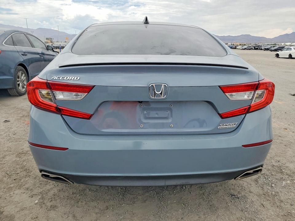 61518236 :رقم المزاد ، 1HGCV1F42MA023814 vin ، 2021 Honda Accord مزاد بيع