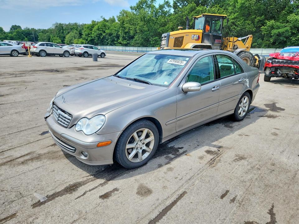 62998826 :رقم المزاد ، WDBRF92H17F928564 vin ، 2007 Mercedes-benz C مزاد بيع
