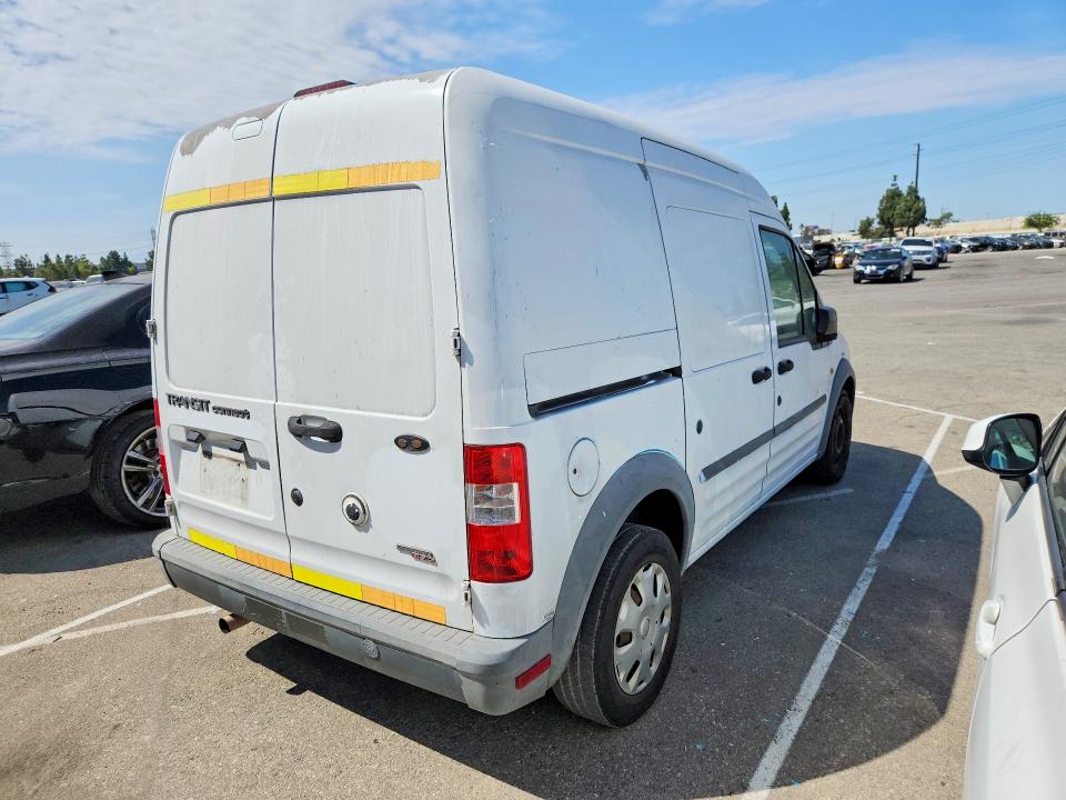 61142086 :رقم المزاد ، NM0LS7AN6DT140582 vin ، 2013 Ford Transit Connect مزاد بيع