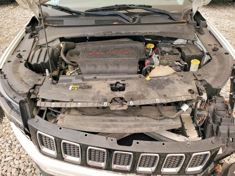 61189656 :رقم المزاد ، 3C4NJDAB1HT667006 vin ، 2017 Jeep Compass مزاد بيع