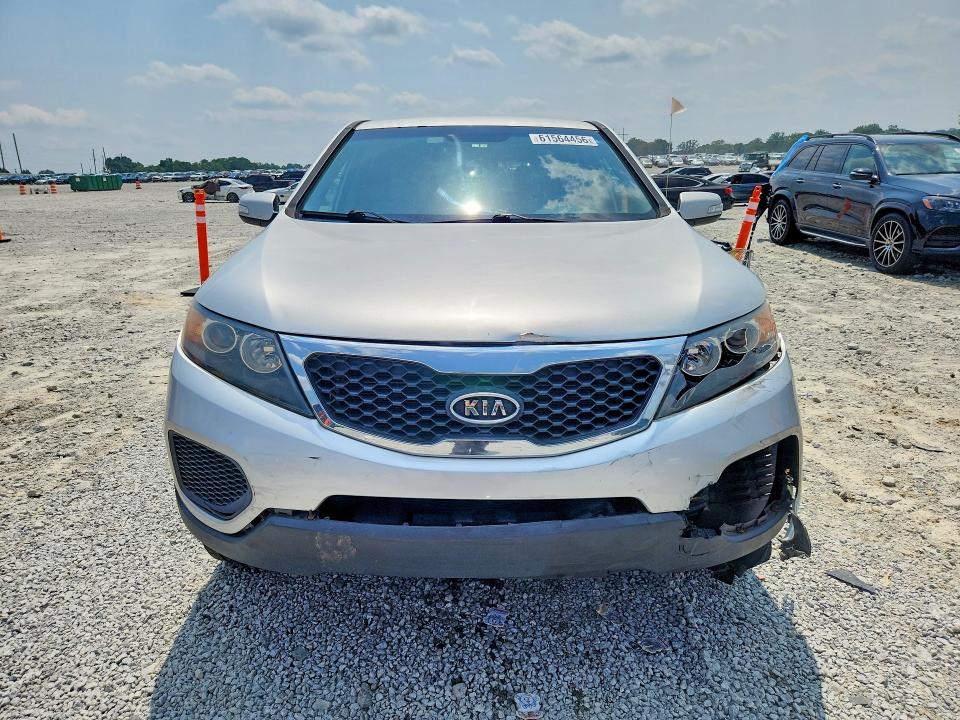 61564456 :رقم المزاد ، 5XYKT3A18BG077611 vin ، 2011 Kia Sorento مزاد بيع