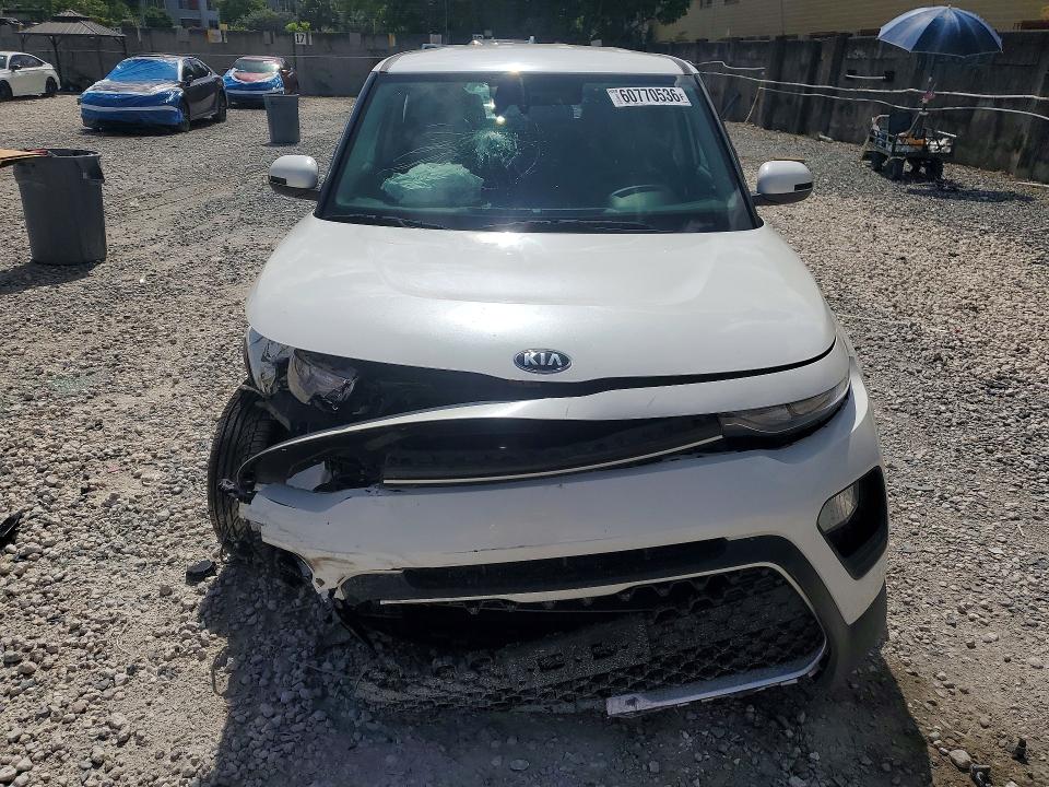 60770536 :رقم المزاد ، KNDJ23AU2M7124950 vin ، 2021 Kia Soul مزاد بيع