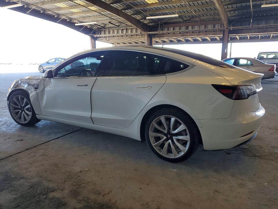 Продажа на аукционе авто 2018 Tesla Model 3, vin: 5YJ3E1EB6JF134268, номер лота: 62713156