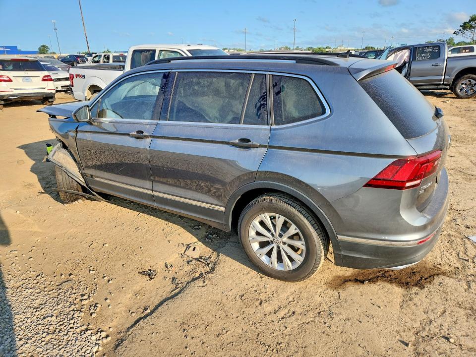 61918346 :رقم المزاد ، 3VV3B7AX0JM000852 vin ، 2018 Volkswagen Tiguan مزاد بيع