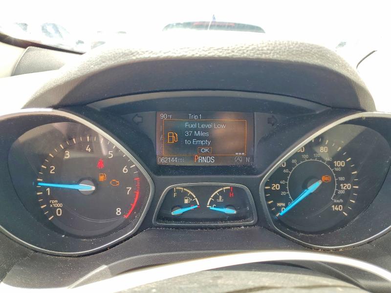 62165526 :رقم المزاد ، 1FMCU0GD4HUA32671 vin ، 2017 Ford Escape مزاد بيع
