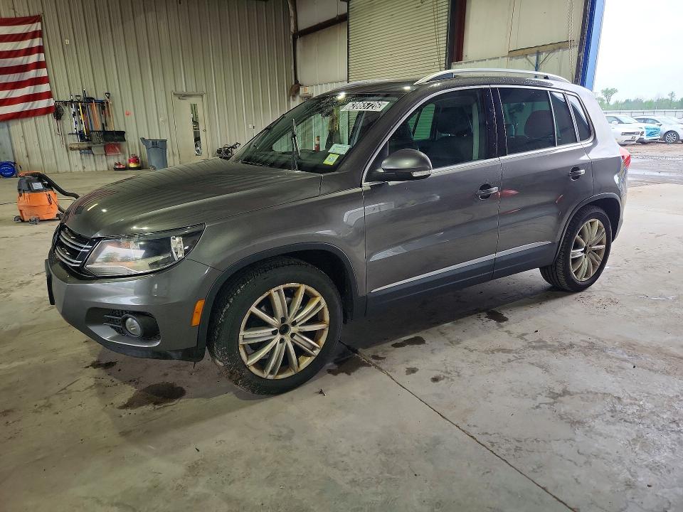 2012 Volkswagen Tiguan მანქანა იყიდება აუქციონზე, vin: WVGBV7AX7CW081879, აუქციონის ნომერი: 62865726