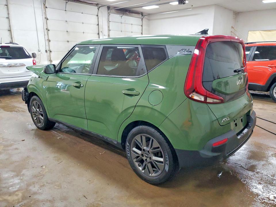 59777026 :رقم المزاد ، KNDJ33AU8N7155344 vin ، 2022 Kia Soul مزاد بيع