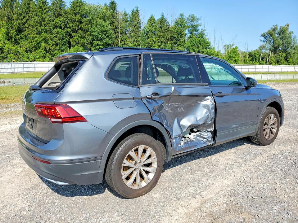 62147886 :رقم المزاد ، 3VV1B7AXXLM091347 vin ، 2020 Volkswagen Tiguan مزاد بيع