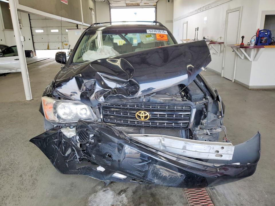 62463816 :رقم المزاد ، JTEGD21A710014514 vin ، 2001 Toyota Highlander مزاد بيع