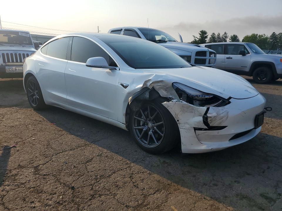 61907966 :رقم المزاد ، 5YJ3E1EB5LF795891 vin ، 2020 Tesla Model 3 مزاد بيع
