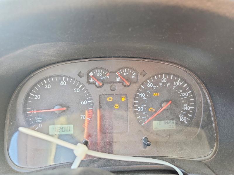 59786426 :رقم المزاد ، 3VWSB69M22M121122 vin ، 2002 Volkswagen Jetta مزاد بيع