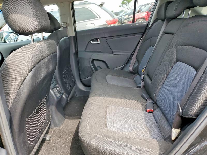 60478526 :رقم المزاد ، KNDPBCAC2F7760742 vin ، 2015 Kia Sportage مزاد بيع