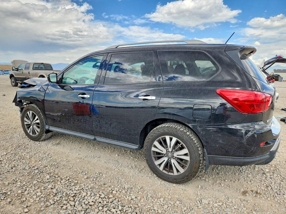60066036 :رقم المزاد ، 5N1DR2MM5HC668687 vin ، 2017 Nissan Pathfinder مزاد بيع