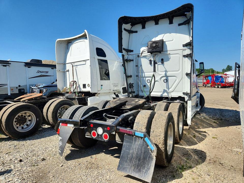 Продажа на аукционе авто 2026 Freightliner Cascadia 126, vin: 3AKJHHDR1TSWP7286, номер лота: 61210646