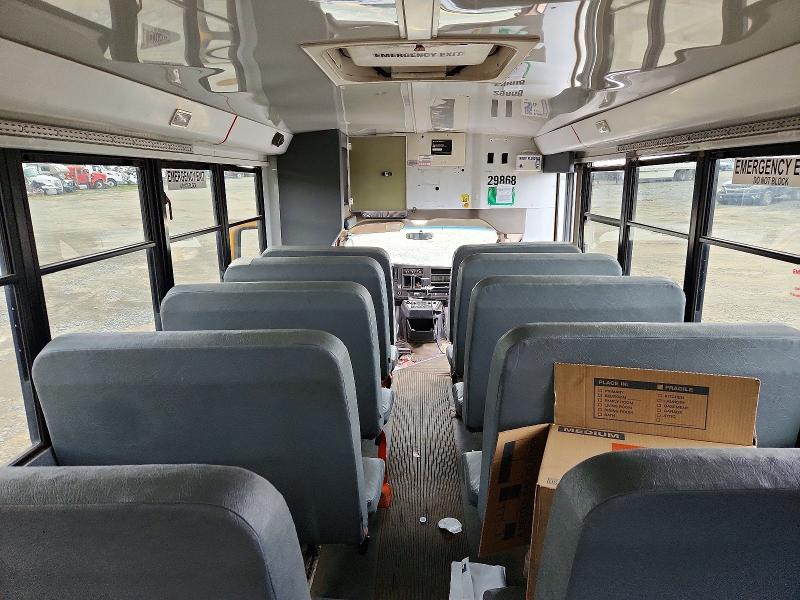 2014 Collins Bus მანქანა იყიდება აუქციონზე, vin: 1GB6G5BG9E1161370, აუქციონის ნომერი: 47095006