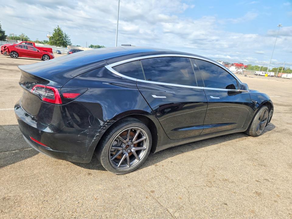 61851566 :رقم المزاد ، 5YJ3E1EA2KF297623 vin ، 2019 Tesla Model 3 مزاد بيع