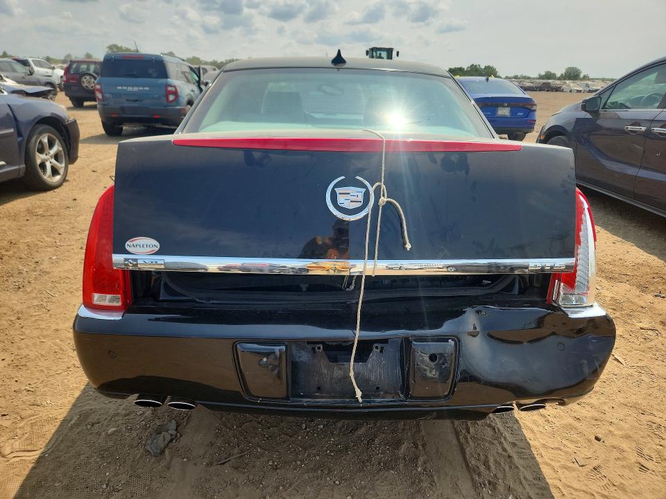 61591456 :رقم المزاد ، 1G6KD5E62BU129119 vin ، 2011 Cadillac Dts مزاد بيع