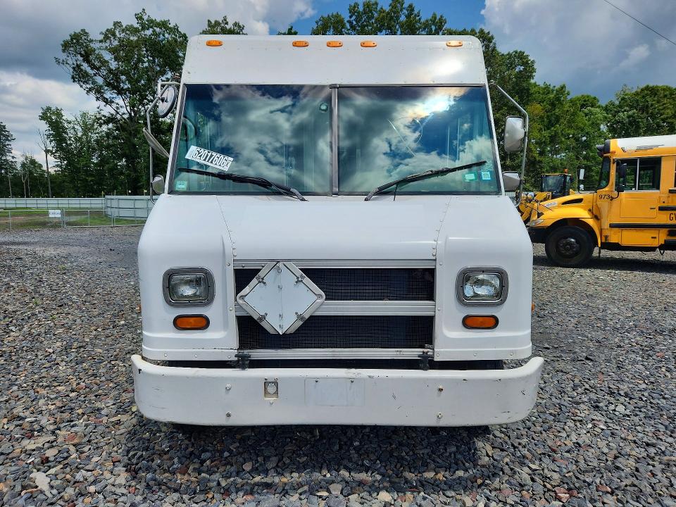 Продаж на аукціоні авто 2001 Freightliner Chassis, vin: 4UZAANBW41CH52900, номер лоту: 62017606
