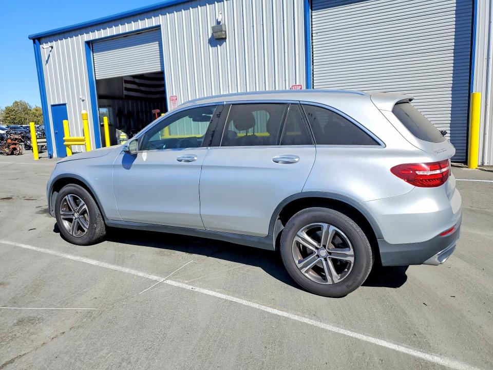 62242006 :رقم المزاد ، WDC0G4JB9HF141297 vin ، 2017 Mercedes-benz Glc مزاد بيع