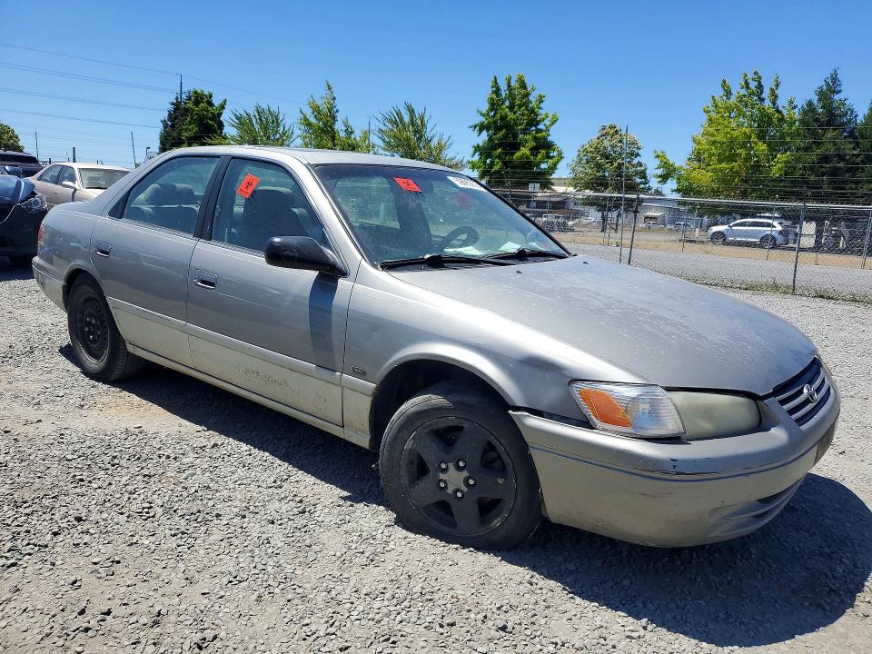 59690236 :رقم المزاد ، JT2BF22K510299352 vin ، 2001 Toyt Camry مزاد بيع