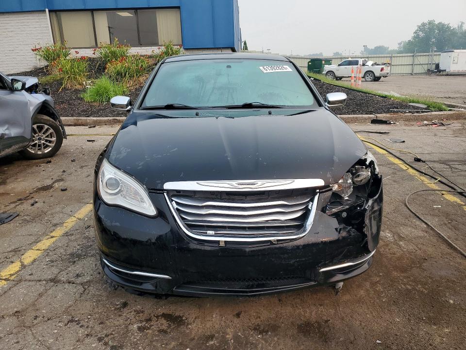 Продаж на аукціоні авто 2013 Chrysler 200, vin: 1C3CCBCG2DN726853, номер лоту: 61392826
