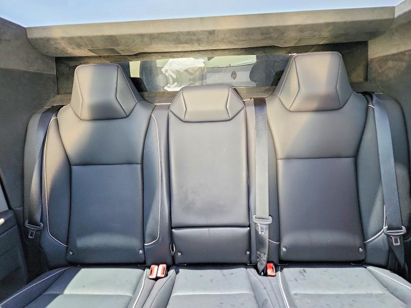60273976 :رقم المزاد ، 7G2CEHED1RA022557 vin ، 2024 Tesla Cybertruck مزاد بيع