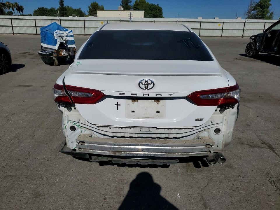 Продажа на аукционе авто 2018 Toyota Camry, vin: 4T1B11HK6JU649468, номер лота: 60219356