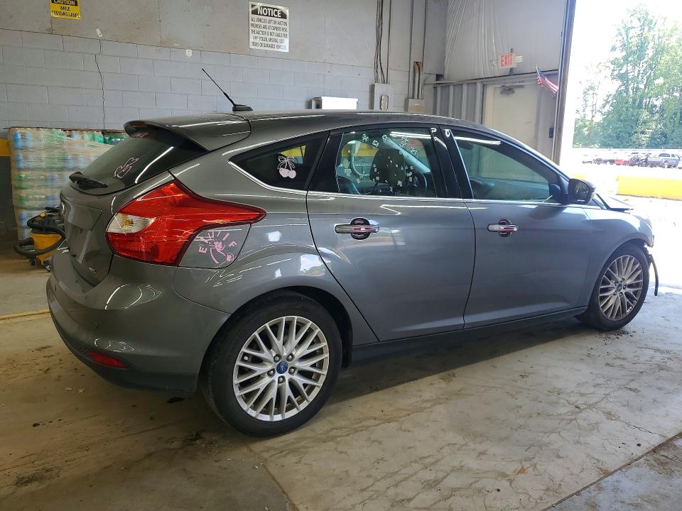2012 Ford Focus მანქანა იყიდება აუქციონზე, vin: 1FAHP3M23CL327707, აუქციონის ნომერი: 59979436