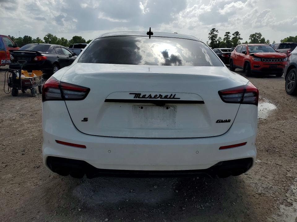 2021 Maserati Ghibli მანქანა იყიდება აუქციონზე, vin: ZAM57YSA4M1364665, აუქციონის ნომერი: 60865496