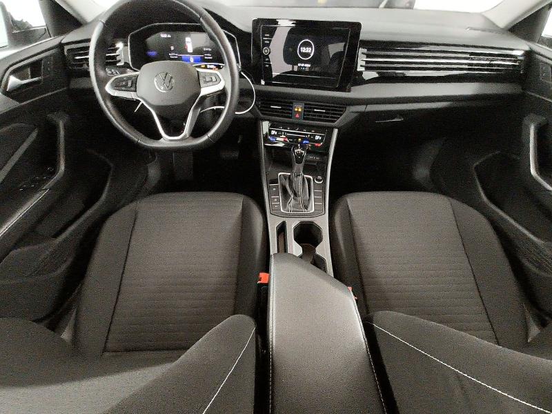60001826 :رقم المزاد ، 3VW5X7BU0SM046399 vin ، 2025 Volkswagen Jetta مزاد بيع