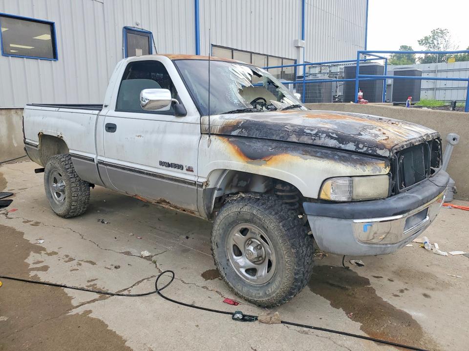 61559326 :رقم المزاد ، 1B7HF16Y7SS125878 vin ، 1995 Dodge Ram 1500 مزاد بيع