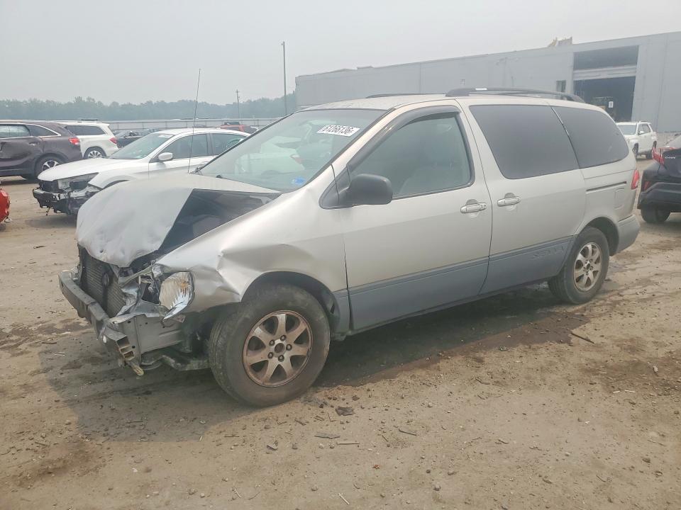 Auction sale of the 2002 Toyota Sienna, vin: 4T3ZF13C02U464843, lot number: 61266136