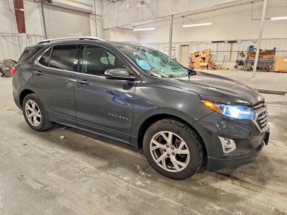 2018 Chevrolet Equinox მანქანა იყიდება აუქციონზე, vin: 1GNAXTEX1J6261211, აუქციონის ნომერი: 61351996