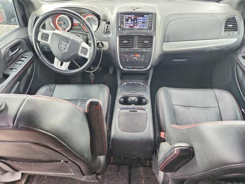 60520306 :رقم المزاد ، 2C4RDGEG8JR285113 vin ، 2018 Dodge Grand Caravan مزاد بيع