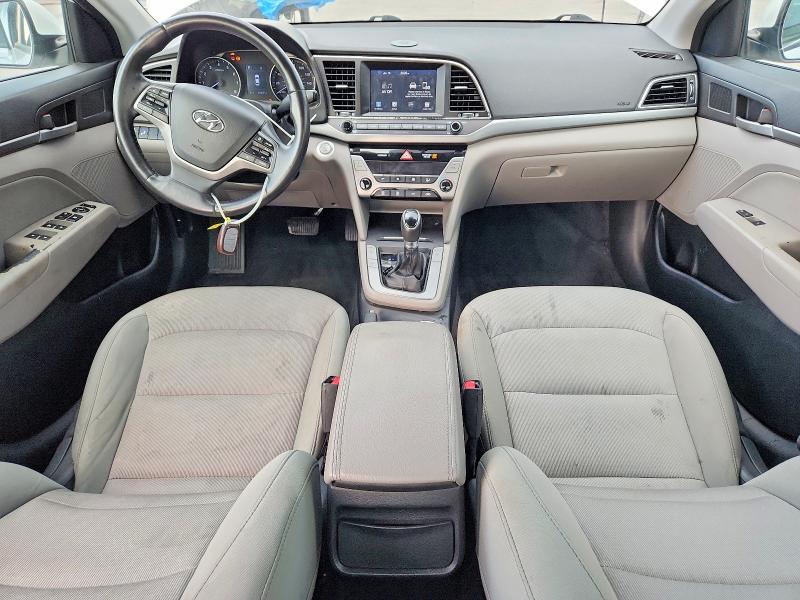 61085516 :رقم المزاد ، 5NPD84LF7HH050250 vin ، 2017 Hyundai Elantra مزاد بيع