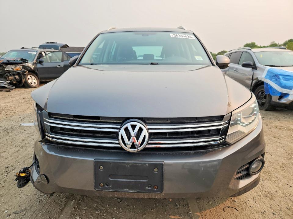 2012 Volkswagen Tiguan მანქანა იყიდება აუქციონზე, vin: WVGBV7AXXCW000583, აუქციონის ნომერი: 58385626