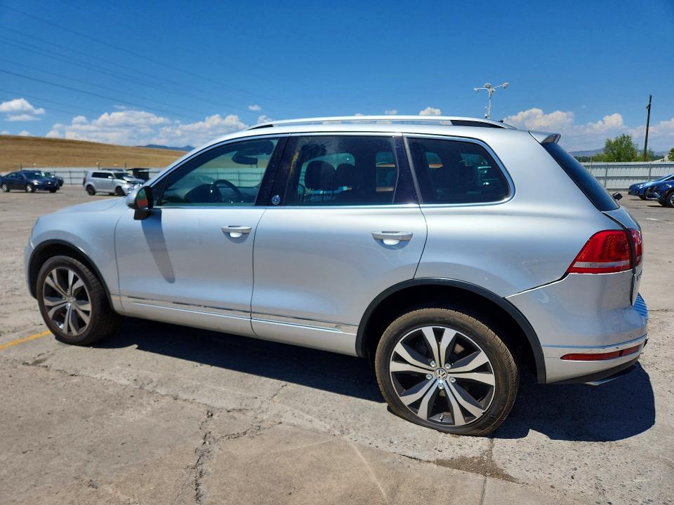 Продаж на аукціоні авто 2017 Volkswagen Touareg, vin: WVGRF7BP5HD004411, номер лоту: 61167136