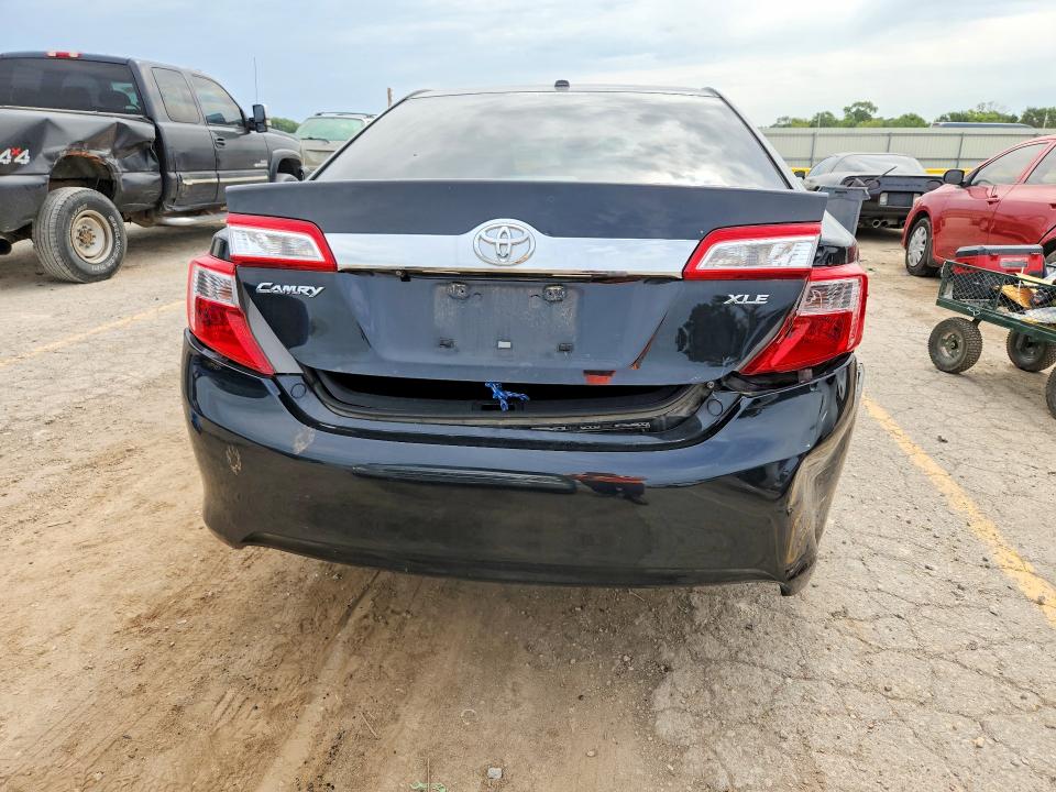 2013 Toyota Camry მანქანა იყიდება აუქციონზე, vin: 4T4BF1FK4DR333632, აუქციონის ნომერი: 62658196