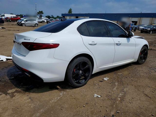 60396566 :رقم المزاد ، ZARFAEDN4J7597226 vin ، 2018 Alfa Romeo Giulia مزاد بيع