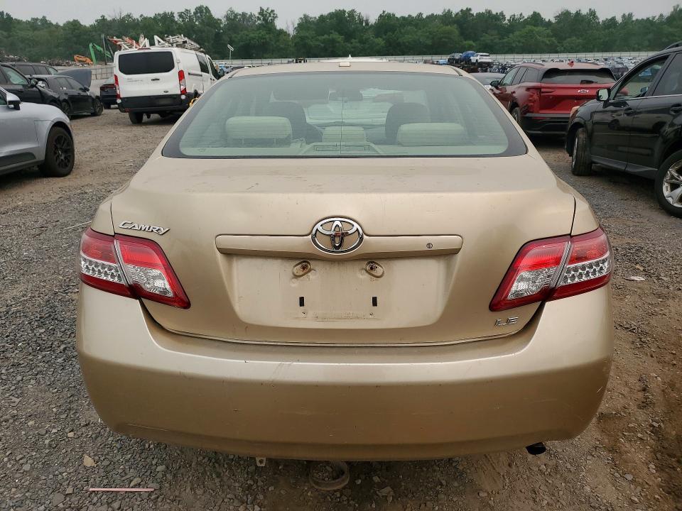 2010 Toyota Camry მანქანა იყიდება აუქციონზე, vin: 4T1BF3EK9AU081654, აუქციონის ნომერი: 61334056
