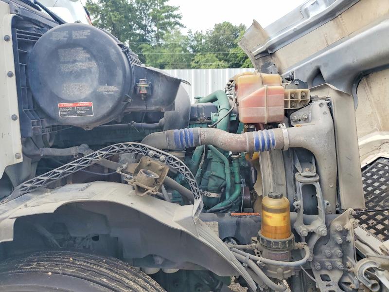 Aukcja sprzedaży 2016 Volvo Vnl, vin: 4V4NC9EG4GN929956, numer aukcji: 60621086