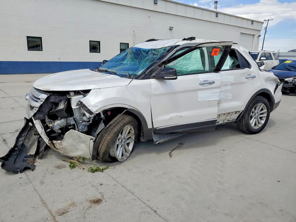 59685816 :رقم المزاد ، 1FM5K8D8XFGC24886 vin ، 2015 Ford Explorer مزاد بيع