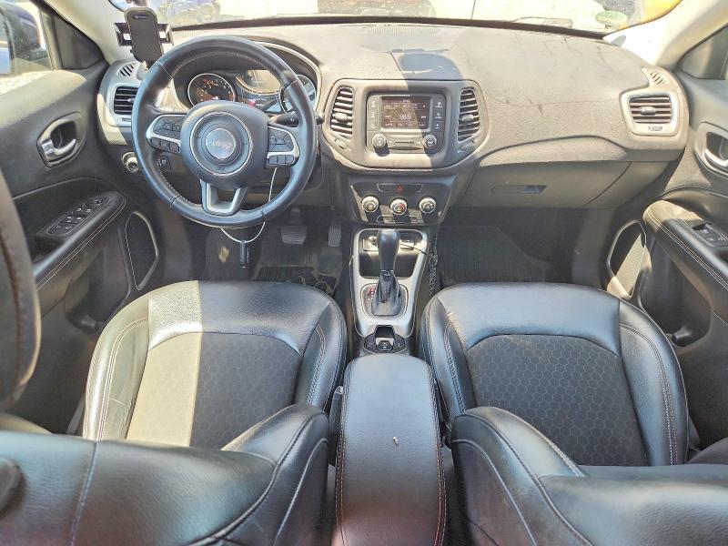 60241346 :رقم المزاد ، 3C4NJCBBXJT194723 vin ، 2018 Jeep Compass مزاد بيع