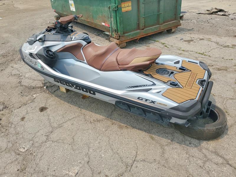 61566076 :رقم المزاد ، YDV08149A818 vin ، 2018 Sea Doo Sea Doo Gt مزاد بيع